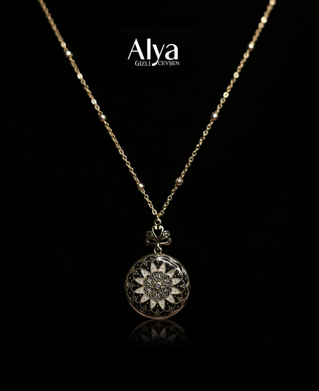 Küçük Boy Mineli Cevşen Kolye